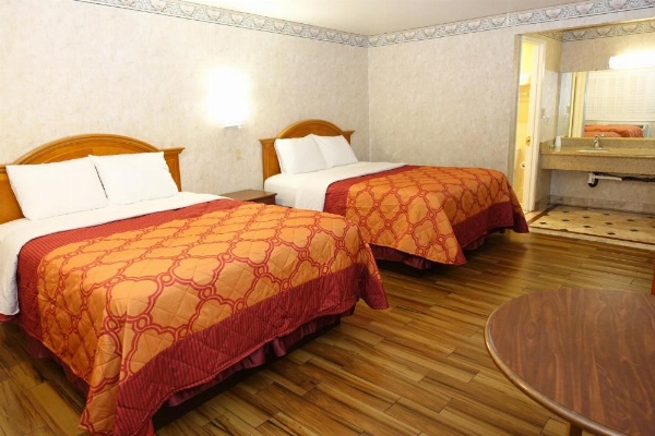 Tropic Lodge image 20