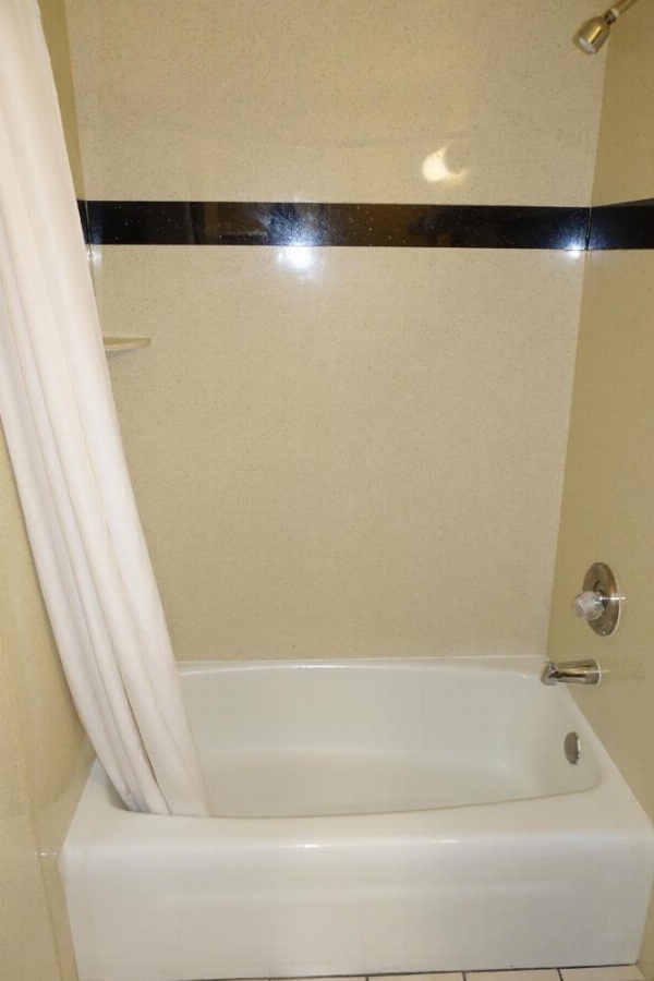 Tropic Lodge image 51